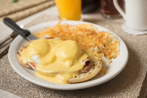 HOUSE EGGS BENEDICT
